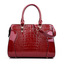 Sac à main croco rouge