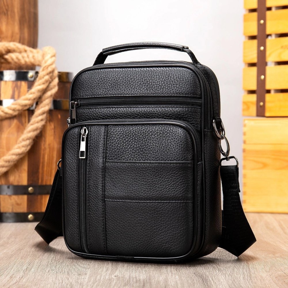 Comment porter une sacoche pour un homme ? - monsacparis.com