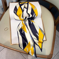 Foulard en soie bleu-monsacparis.com