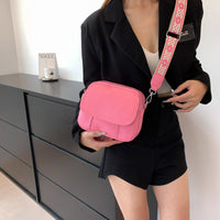 sac à bandoulière rose en cuir-monsacparis.com